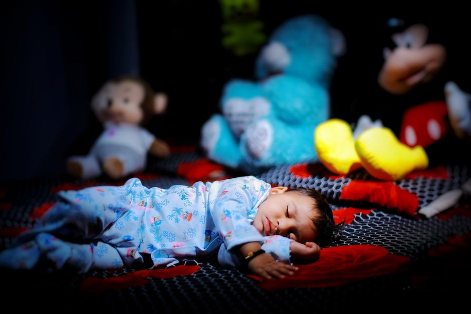 Cómo ayudar a tu bebé a dormir toda la noche antes del primer año